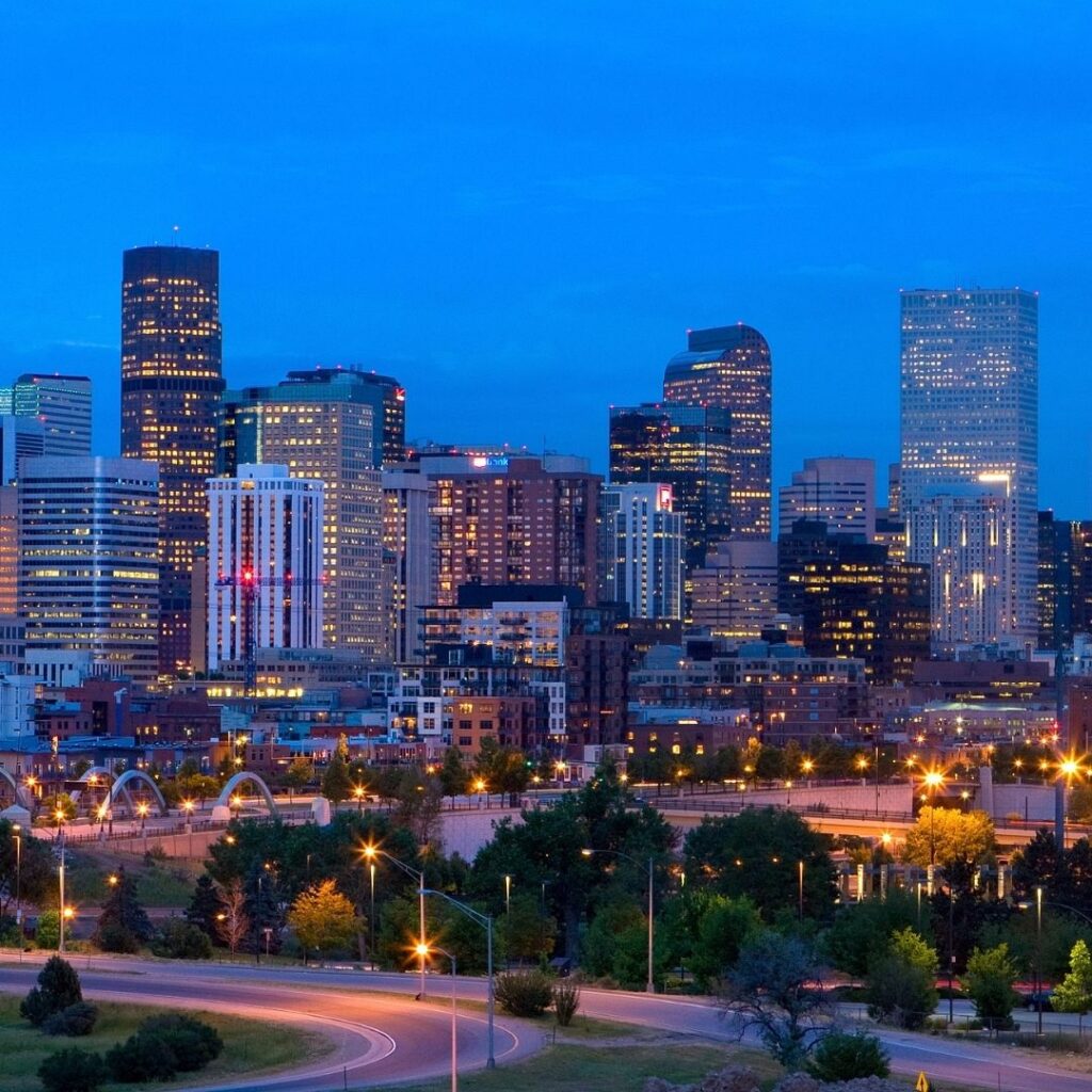 8 Ways to Maximize Heat Pump Efficiency During South Denver’s Summer Heatwaves
